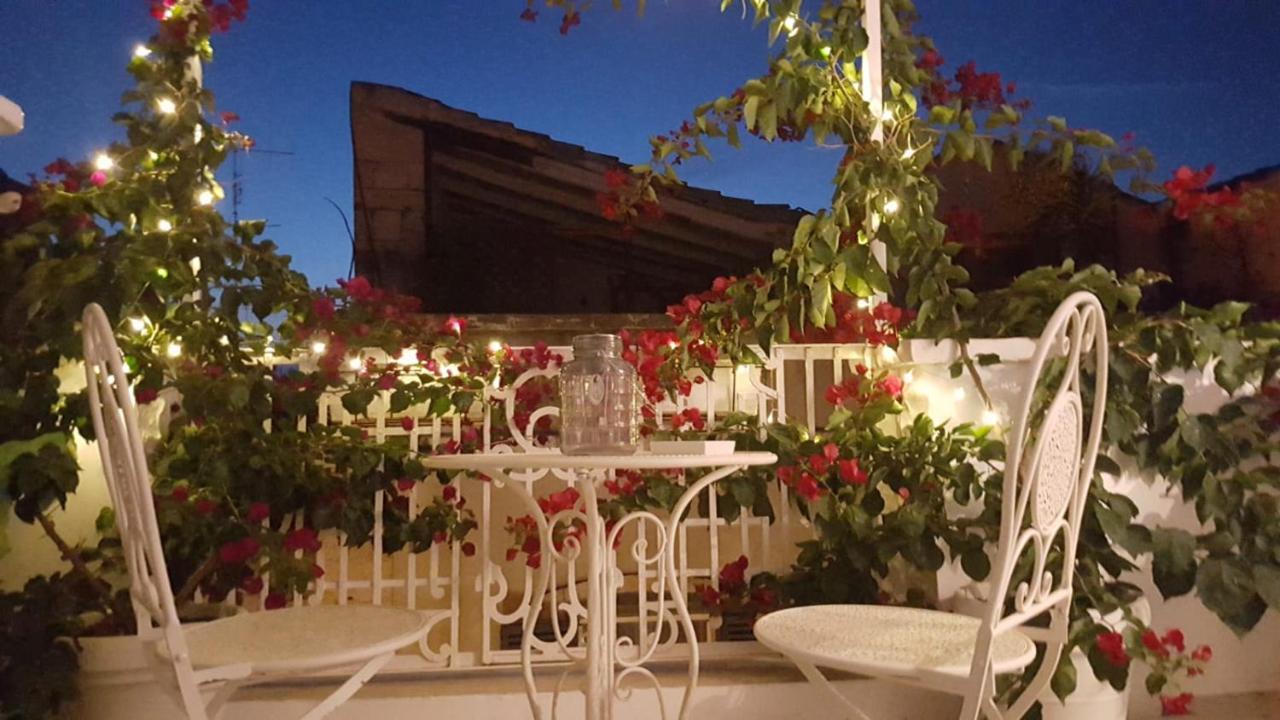 D'Aragona 56 Bed & Breakfast Conversano Bagian luar foto